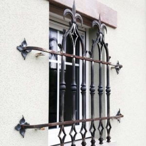 Grille de défence gothique - Ville d’Erquy